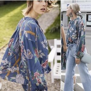 GP & J Baker X H&M Feminine Floral Cottagecore Boho Flowy Top, Size M - US  6